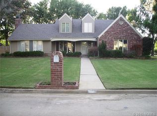 2601 Fort Davis Dr, Muskogee, OK 74403