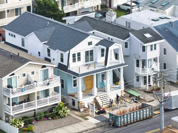 3513 Central Ave #1, Ocean City, NJ 08226