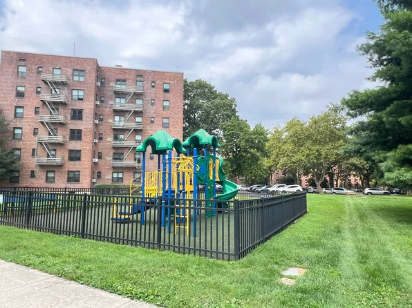 75-08 Bell Boulevard image 18 of 23