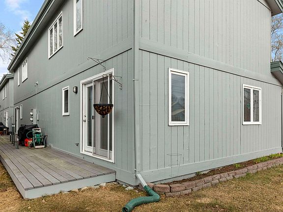 4th image of 710 Perry St Unit 6