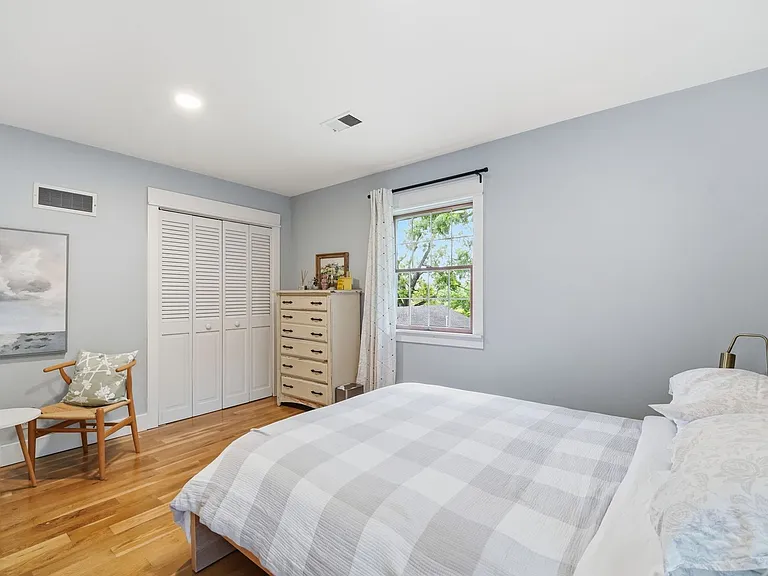 10200 Grandview Rd — Photo 32