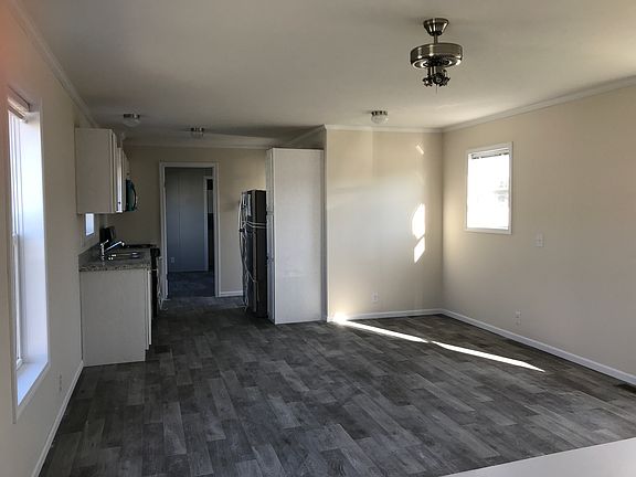 2nd image of 228 Golfview Ct #62