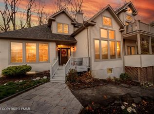 52 Chippawa Cir, Mount Bethel, PA 18343