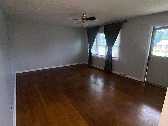2nd image of 113 Northbay Dr