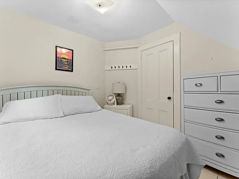 44 Stetson Pl — Photo 42
