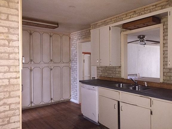 3rd image of 1633 Westmoreland St