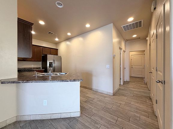 3rd image of 2280 Las Brisas Way