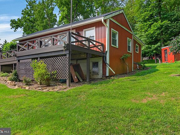 4th image of 101 Pelican Ln