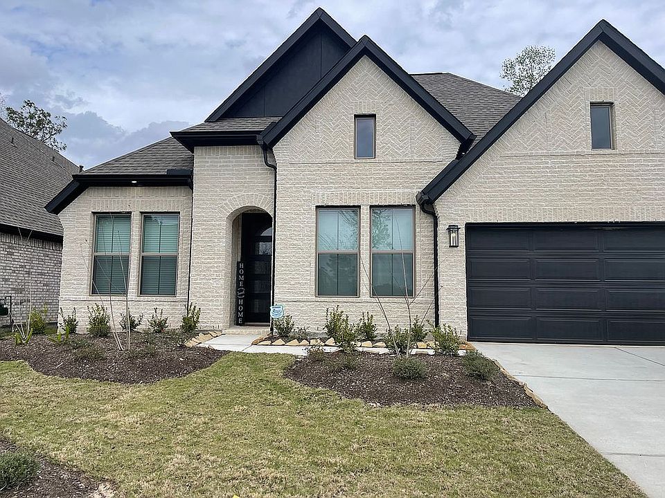 1st image of 17209 Crimson Crest Dr