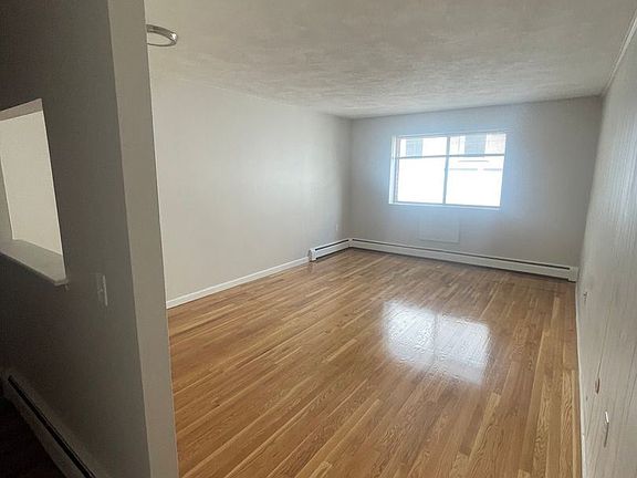 5th image of 430 River St #11486696