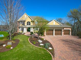 17550 Belfast Cv, Eden Prairie, MN 55347