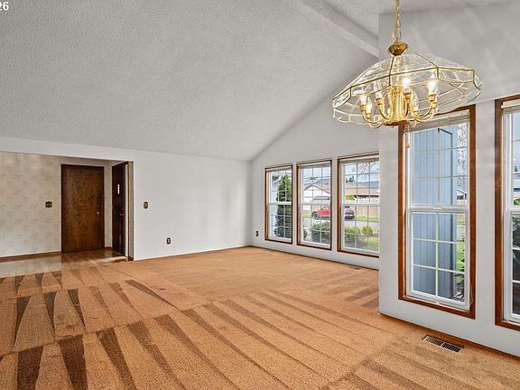 4th image of 2276 B St