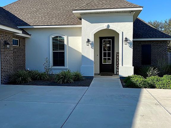 3rd image of 1543 Sabal Palm Dr