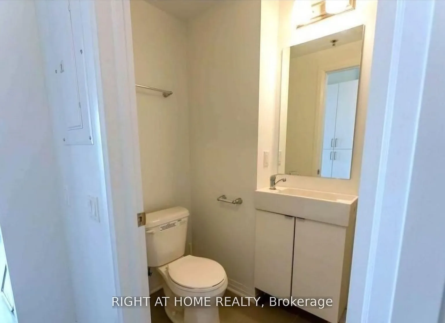 Studio, $1,400 — Photo 4