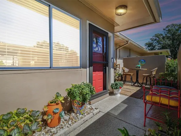 2476 Laurelwood Dr APT E, Clearwater, FL 33763