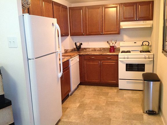 2nd image of 101 S Whiting St APT 1009