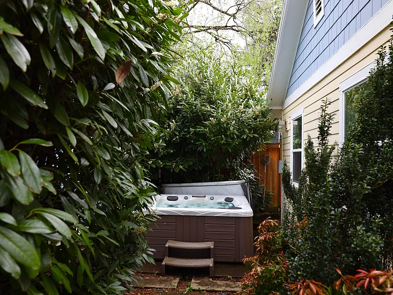 712 SE 42nd Ave — Photo 16
