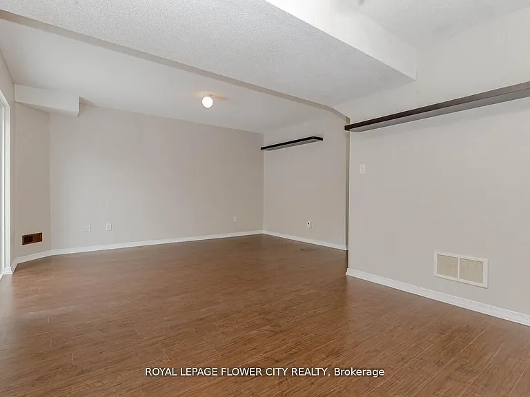 1510 Ceresino Cres — Photo 21