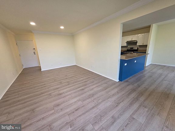 3rd image of 5009 7th Rd S APT 301