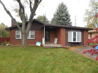 7714 Gail Ave, Darien, IL