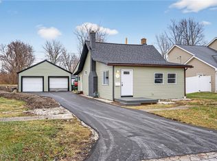 605 W Shore Blvd, Sheffield Lake, OH 44054