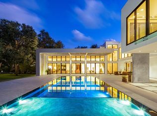 8750 Ponce De Leon Rd, Miami, FL 33143