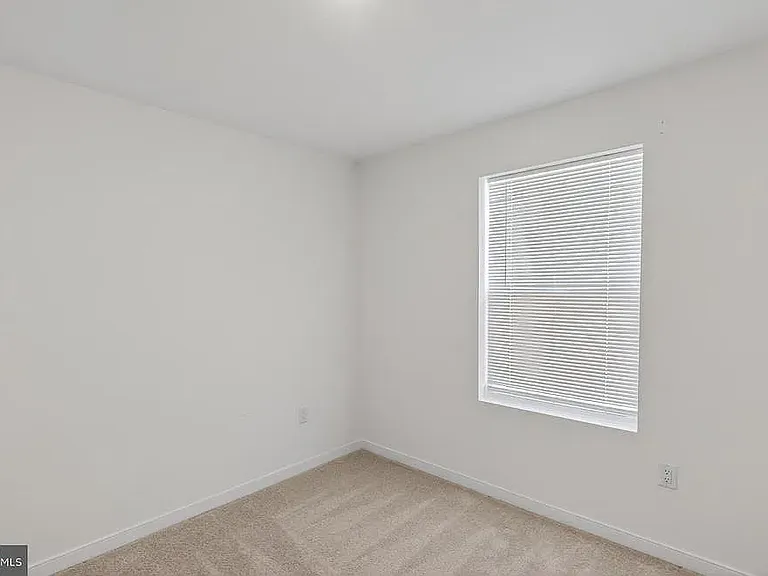 64 Silverbell Ave — Photo 13