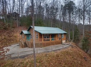 67 Hemlock Dr, Almond, NC 28702