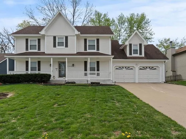 1105 E Pineview St, Olathe, KS 66061