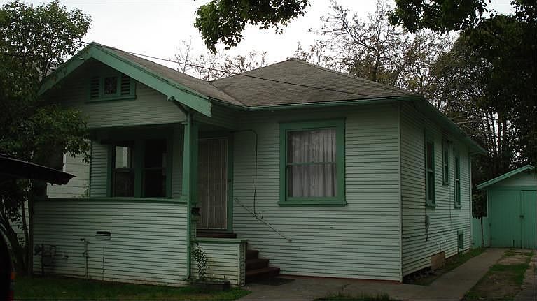 1st image of 428 E Wyandotte St