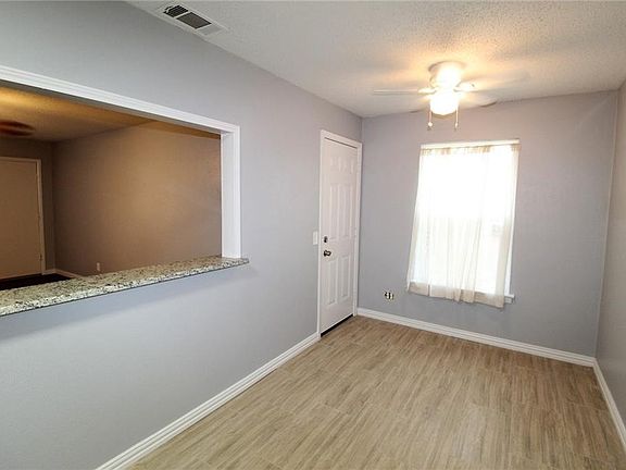 4th image of 1507 Buena Vista St