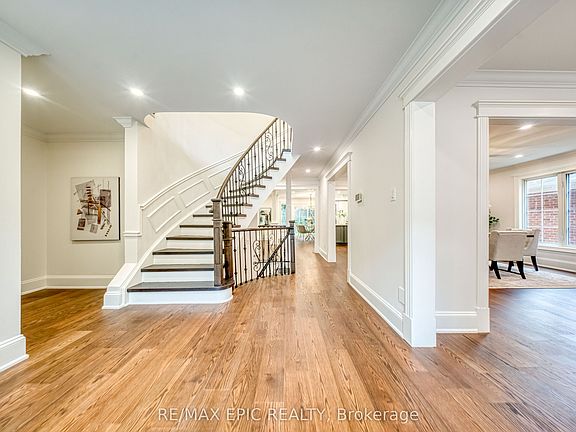 3rd image of 961 Damascus Ct