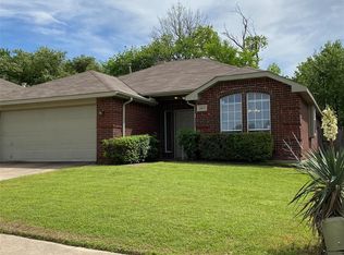 1113 Parker Ct, Cedar Hill, TX