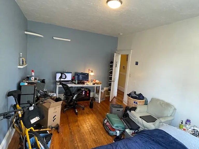 4 Litchfield St #2 — Photo 21