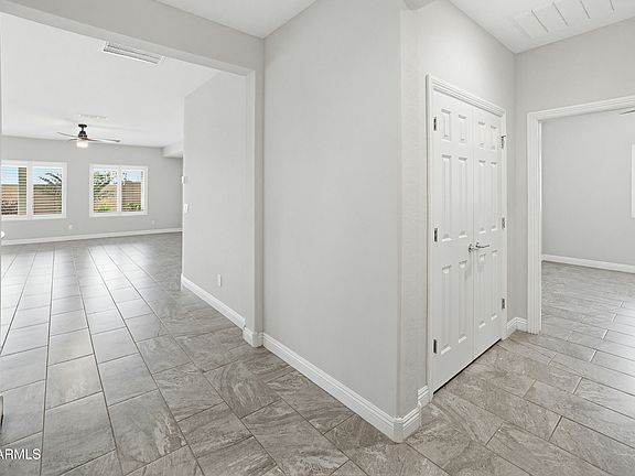 4th image of 19739 N 259TH Avenue