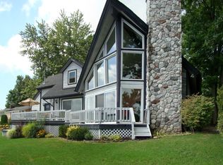 11179 Oakwood Dr, Jerome, MI 49249
