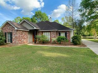 8427 Beechwood Dr, Denham Springs, LA 70706