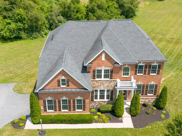 555 Parkland Rd, Eldersburg, MD 21784