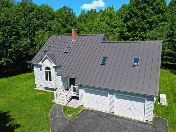 30 Gesner Road, Buckfield, ME 04220
