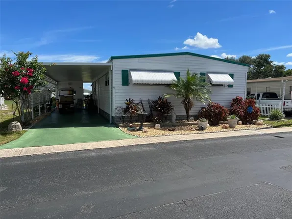 67 Thatch Palm St W, Largo, FL 33770