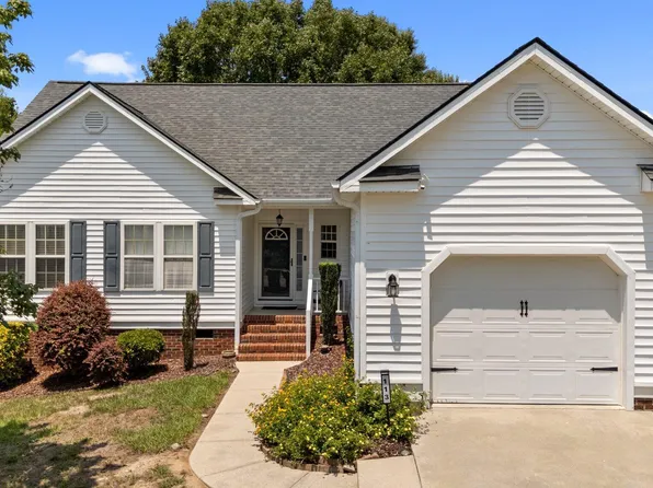 113 Kelly Ln, Clayton, NC 27520