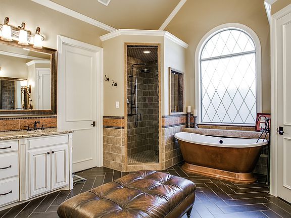 5th image of 3932 Dove Creek Ln