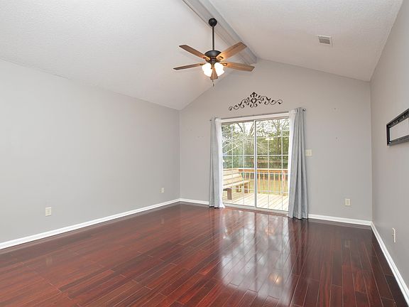 4th image of 2747 Tyndall Dr