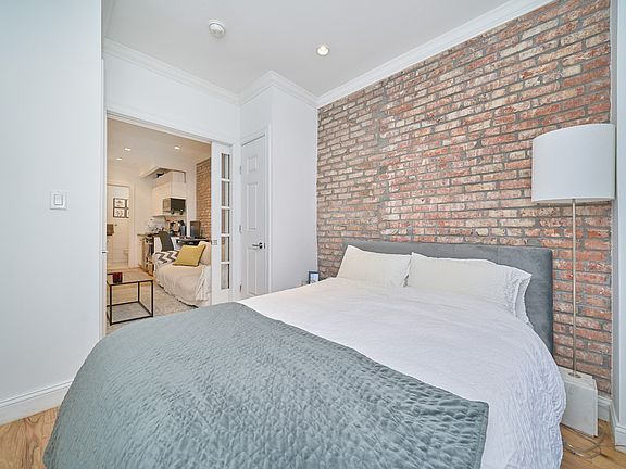 4th image of 310 E 83rd St APT 1A