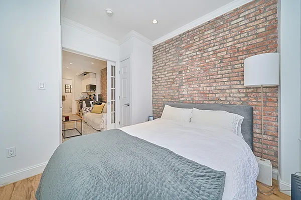 Rented by Living New York | media 17