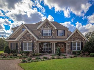 605 Whisper Woods Dr, Lakeland, FL 33813