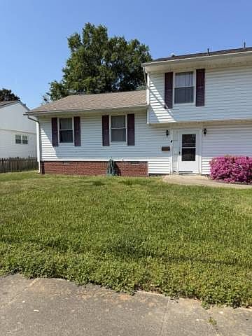 2nd image of 4 Diggs Dr