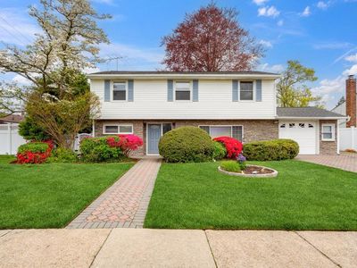 348 N Rutherford Avenue, Massapequa, NY, 11758