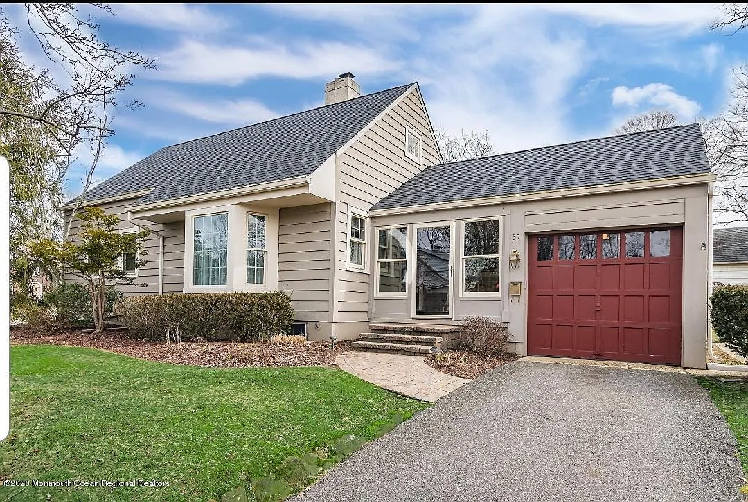 35 Wilson Dr photo 1