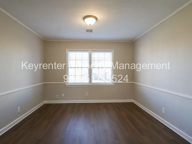 723 N Gary Pl — Photo 6